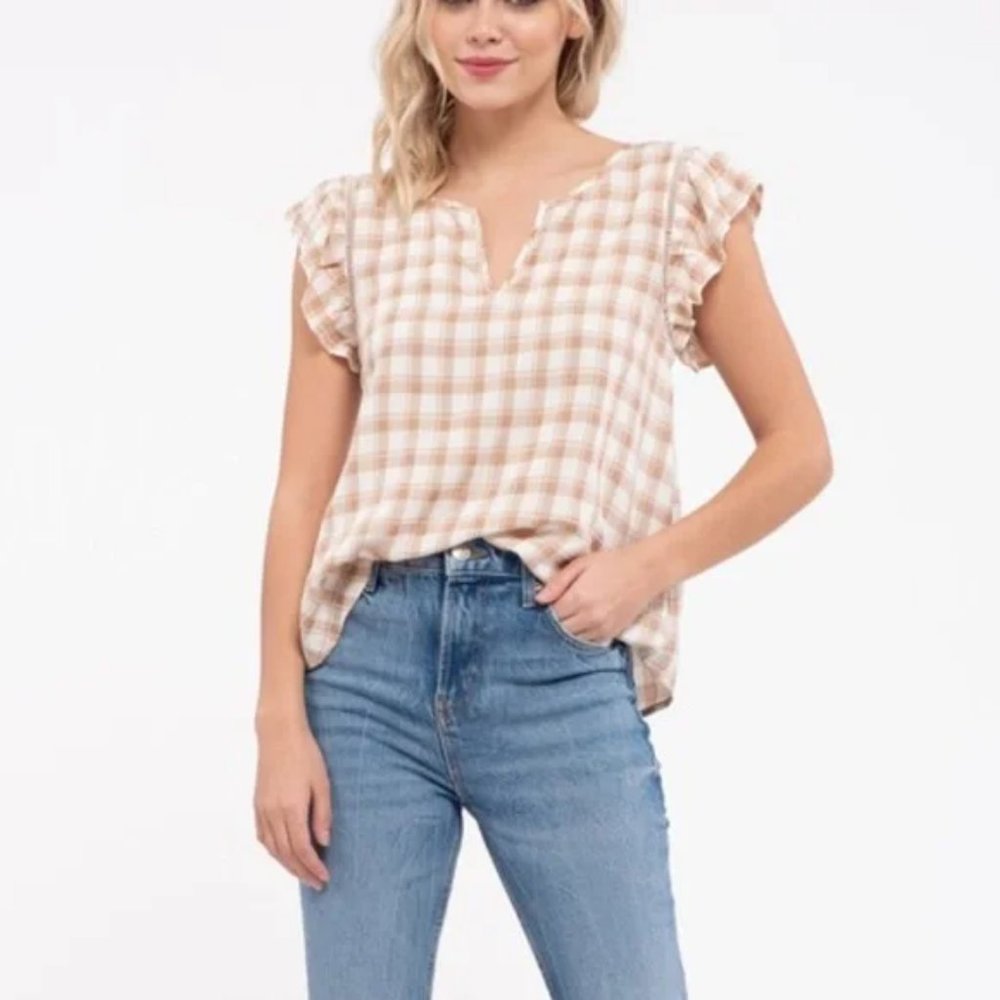 Checkered Flutter Sleeve Top - Picture 3 of 9